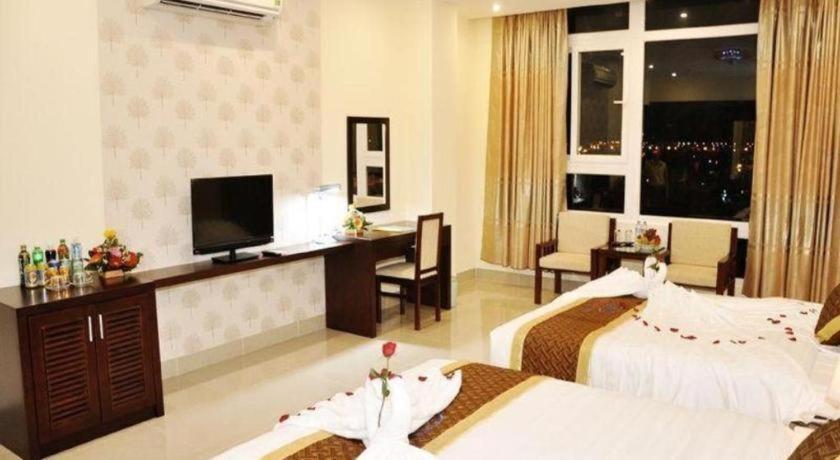 Gia Linh Hotel Дананг Экстерьер фото