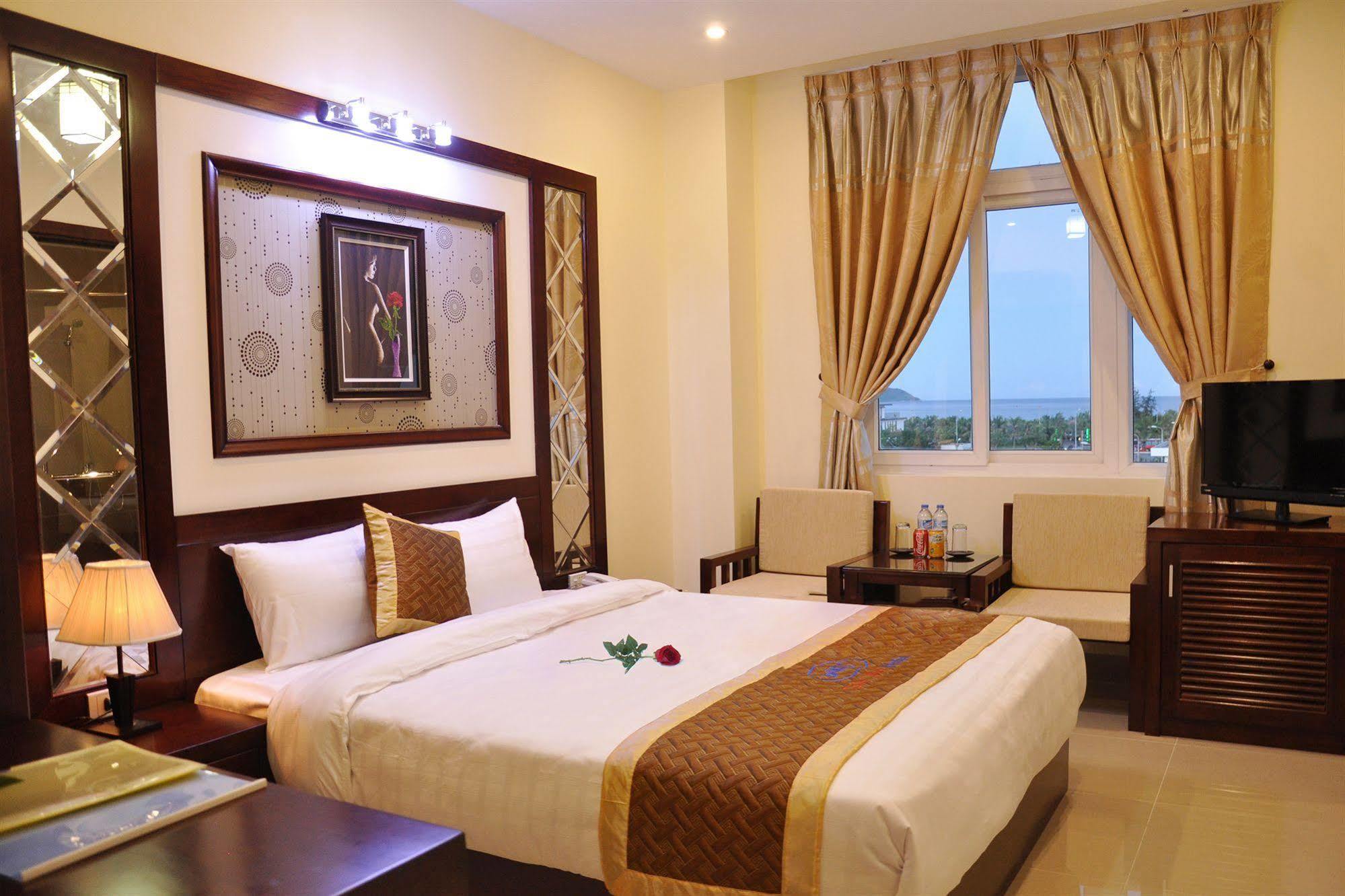 Gia Linh Hotel Дананг Экстерьер фото