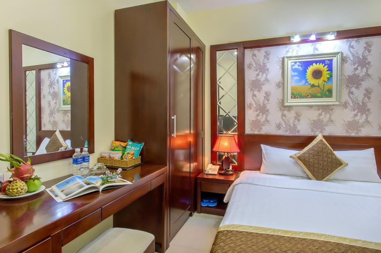Gia Linh Hotel Дананг Экстерьер фото