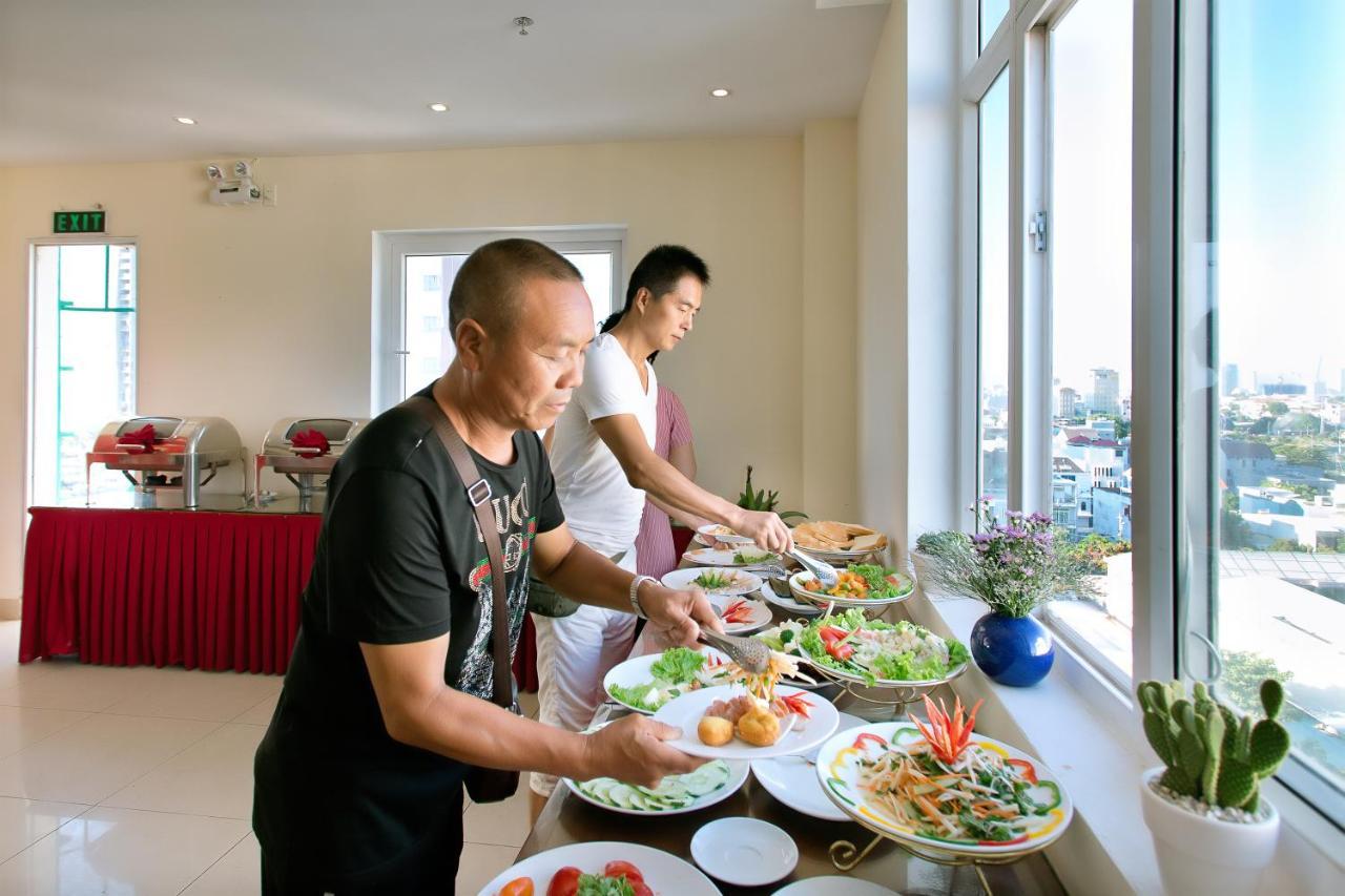 Gia Linh Hotel Дананг Экстерьер фото