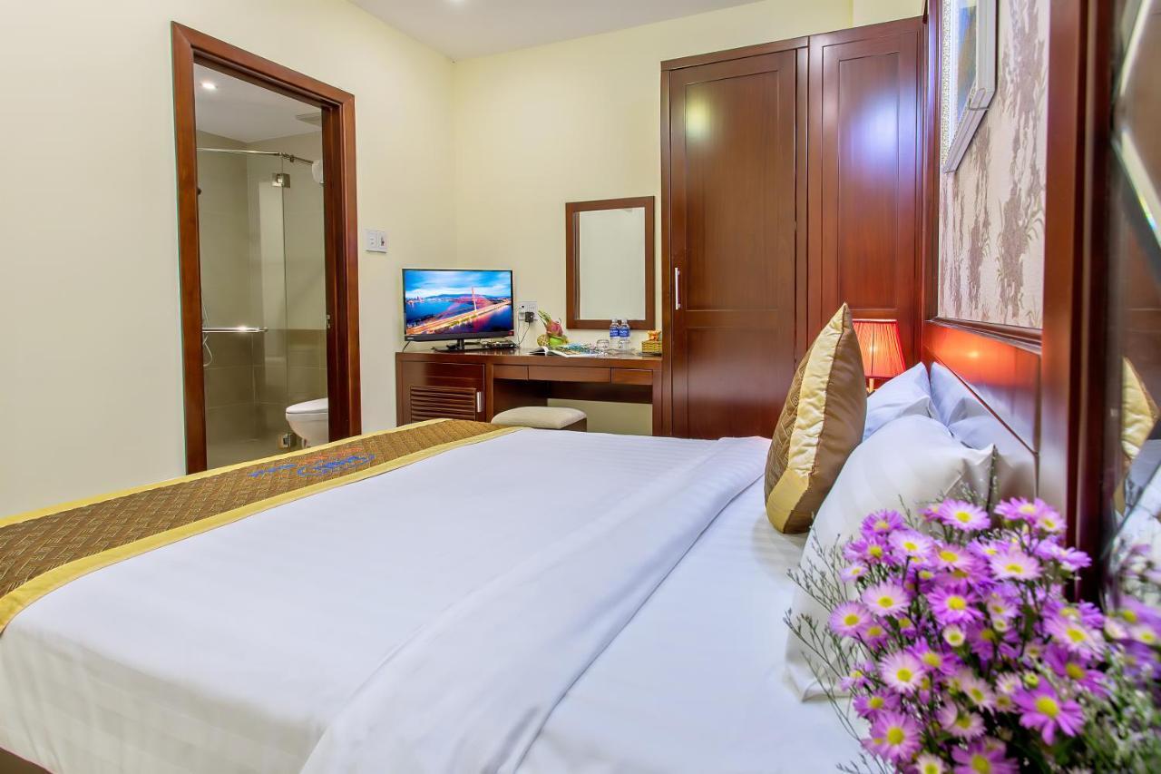 Gia Linh Hotel Дананг Экстерьер фото